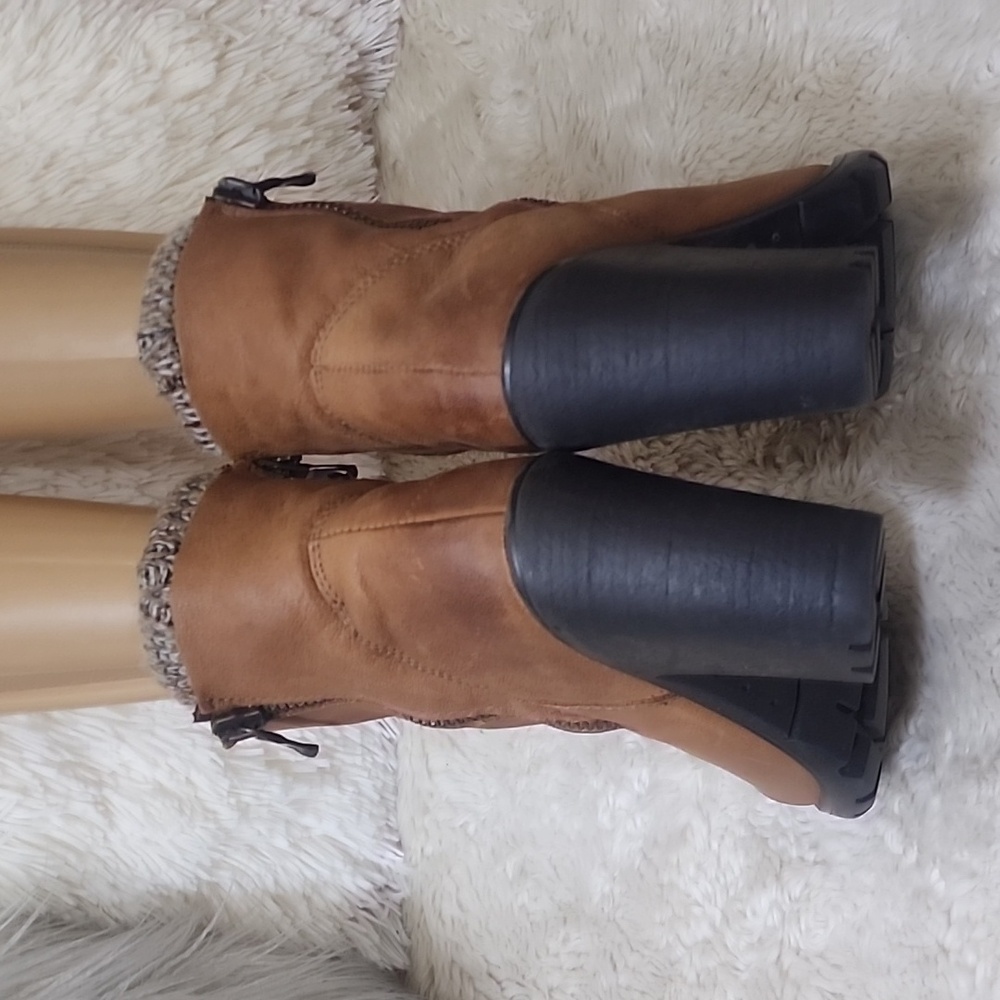STEVE MADDEN SWEATER BOOTS - Picture 6 of 10